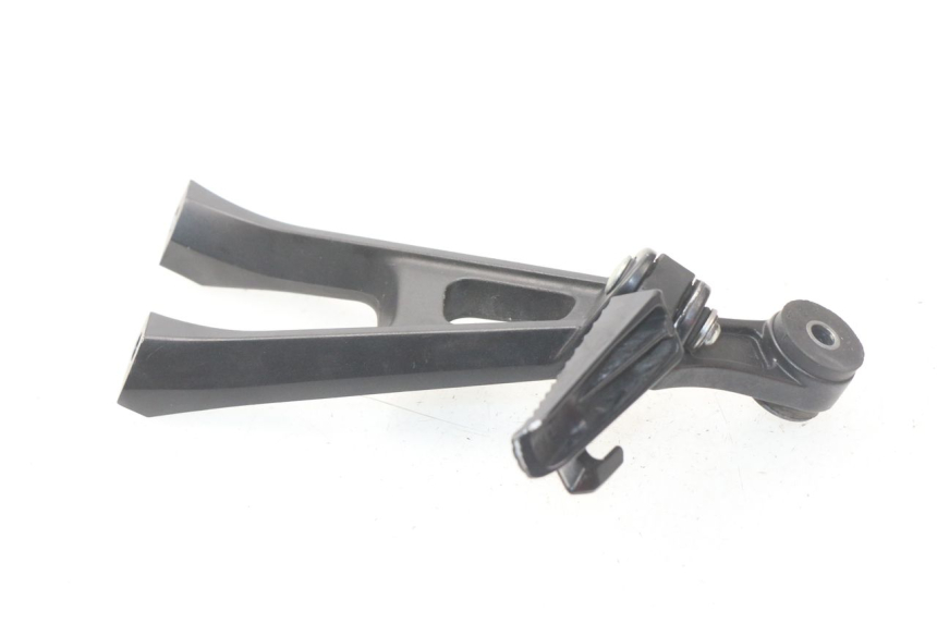 photo de SUPORTE DO DESCANSO DE PÉ TRASEIRO DIREITO SUZUKI GSX-R GSXR K16 1000 (2012 - 2016) - Zoom do estado de desgaste