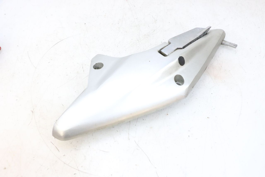 photo de SUPORTE DO DESCANSO DE PÉ TRASEIRO DIREITO JM MOTORS GTS 125 (2015 - 2019) - Vista geral