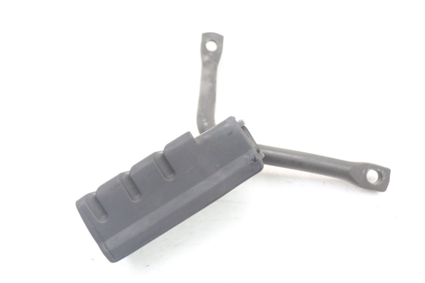 photo de SUPORTE DO DESCANSO DE PÉ TRASEIRO DIREITO HONDA NES AROBASE 125 (2000 - 2003) - Vista principal