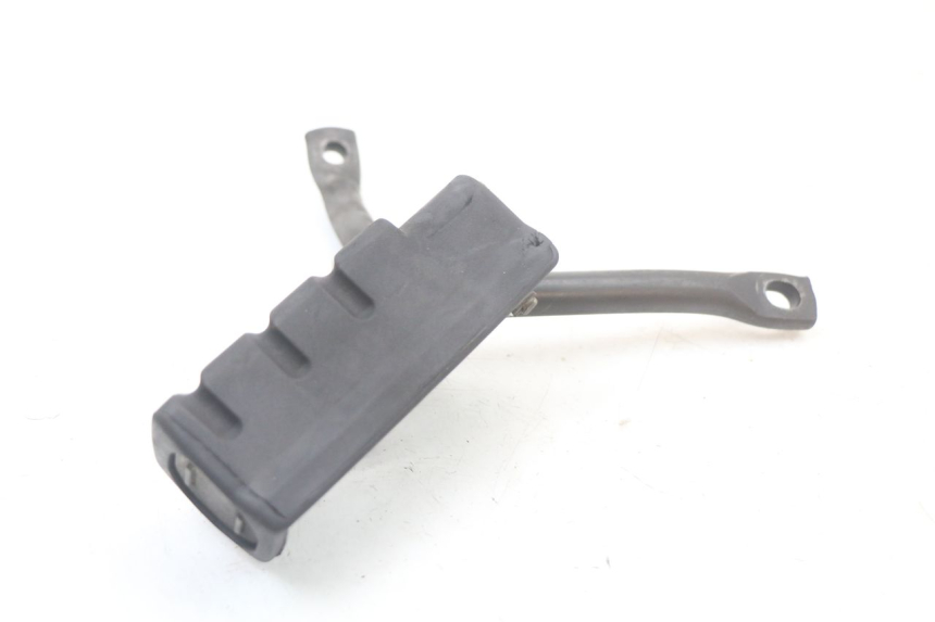 photo de SUPORTE DO DESCANSO DE PÉ TRASEIRO DIREITO HONDA NES AROBASE 125 (2000 - 2003) - Detalhe da peça