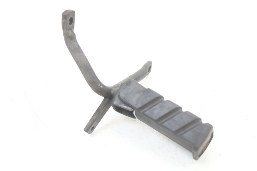 photo de SUPORTE DO DESCANSO DE PÉ TRASEIRO DIREITO HONDA NES AROBASE 125 (2000 - 2003) - Outro ângulo de visão