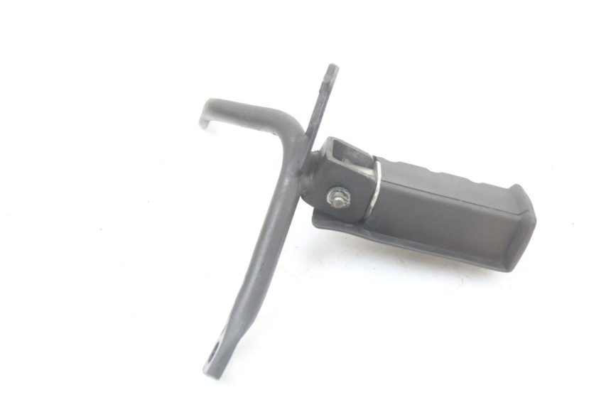 photo de SUPORTE DO DESCANSO DE PÉ TRASEIRO DIREITO HONDA NES AROBASE 125 (2000 - 2003) - Ampliação técnica