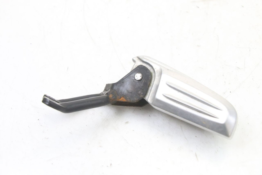 photo de SUPORTE DO DESCANSO DE PÉ TRASEIRO DIREITO HONDA PCX (JF57/JF64) 125 (2014 - 2018) - Outro ângulo de visão