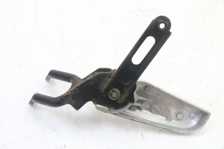 photo de SUPORTE DO DESCANSO DE PÉ TRASEIRO DIREITO HONDA PCX (JF57/JF64) 125 (2014 - 2018) - Pontos de fixação