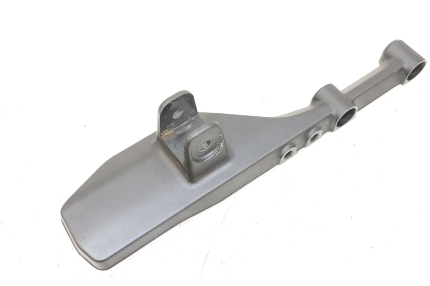 photo de SUPORTE DO DESCANSO DE PÉ TRASEIRO DIREITO HUSQVARNA SVARTPILEN 401 (2018 - 2023) - Vista principal