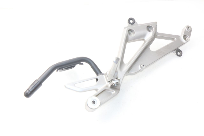 photo de SUPORTE DO DESCANSO DE PÉ TRASEIRO DIREITO HONDA INTEGRA NC D 750 (2016 - 2018) - Vista geral