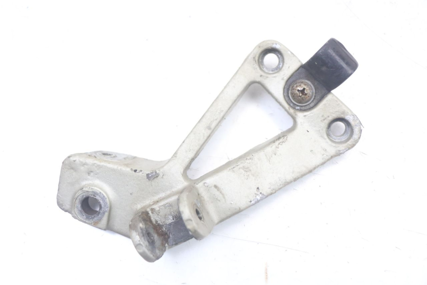 photo de SUPORTE DO DESCANSO DE PÉ TRASEIRO DIREITO KAWASAKI GTR 1000 (1994 - 2004) - Vista principal