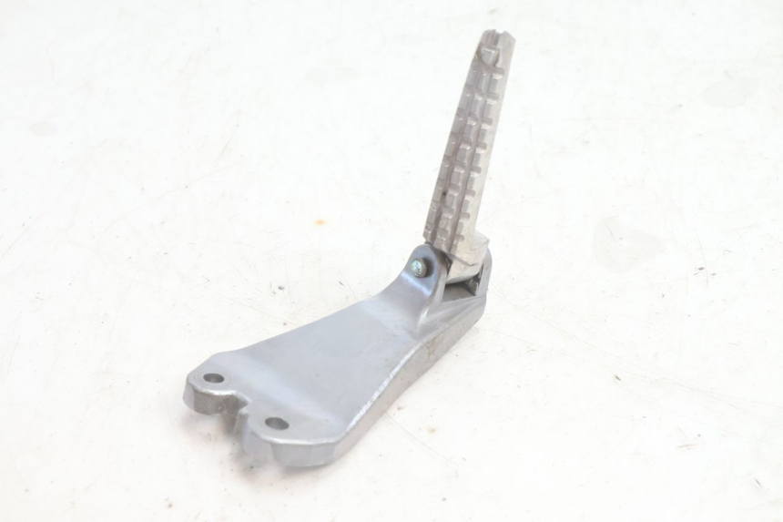 photo de PLACA DO DESCANSO DO PÉ TRASEIRO DIREITO YAMAHA N-MAX NMAX 125 (2021 - 2024) - Ampliação técnica