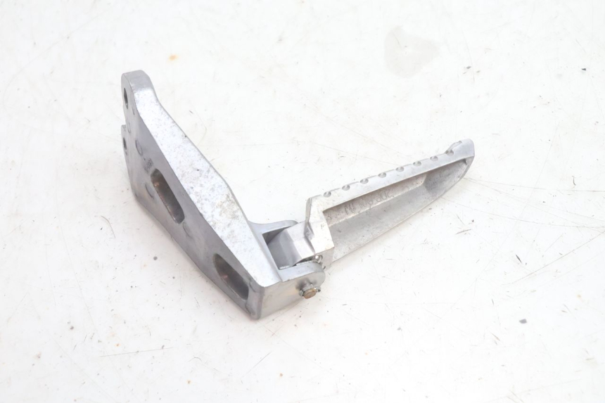 photo de PLACA DO DESCANSO DO PÉ TRASEIRO DIREITO YAMAHA N-MAX NMAX 125 (2021 - 2024) - Vista geral
