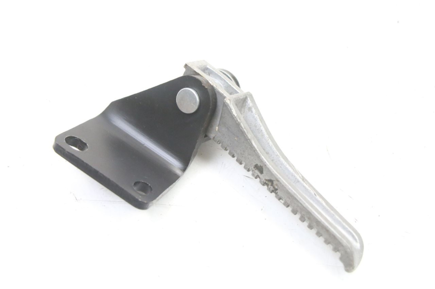 photo de SUPORTE DO DESCANSO DE PÉ TRASEIRO DIREITO PIAGGIO NRG POWER PUREJET 50 (2018 - 2021) - Outro ângulo de visão