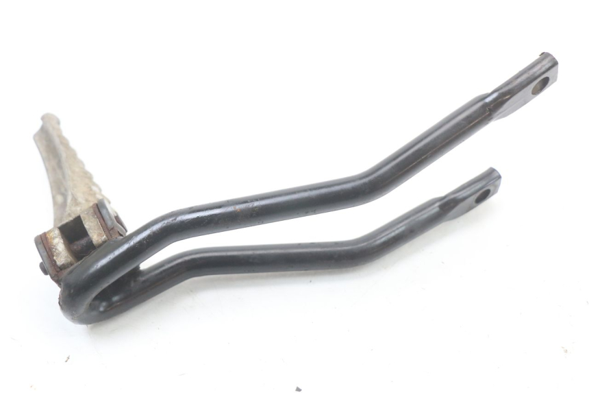 photo de SUPORTE DO DESCANSO DE PÉ TRASEIRO DIREITO APRILIA RS 50 (2006 - 2010) - Outro ângulo de visão