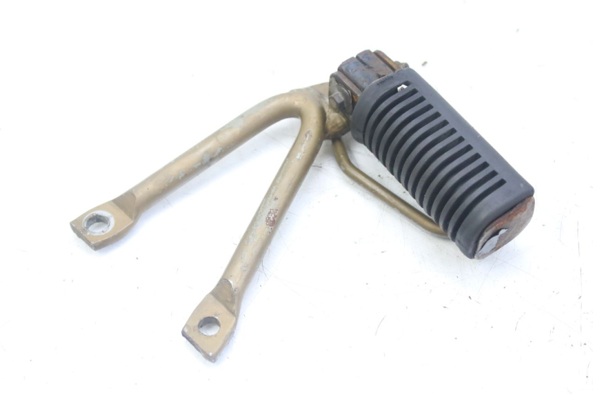 photo de SUPORTE DO DESCANSO DE PÉ TRASEIRO DIREITO SUZUKI SMX SUPERMOTARD 50 (1996 - 2001) - Vista principal