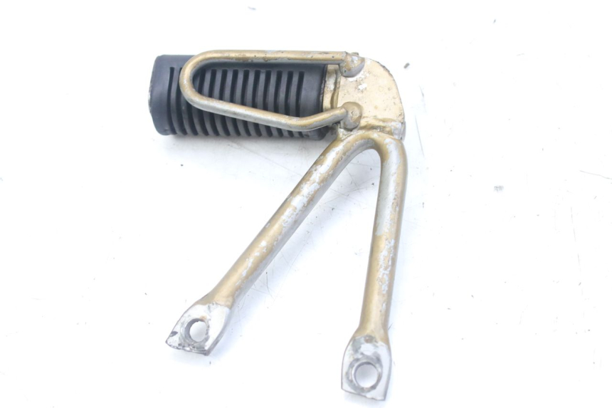 photo de SUPORTE DO DESCANSO DE PÉ TRASEIRO DIREITO SUZUKI SMX SUPERMOTARD 50 (1996 - 2001) - Zoom do estado de desgaste