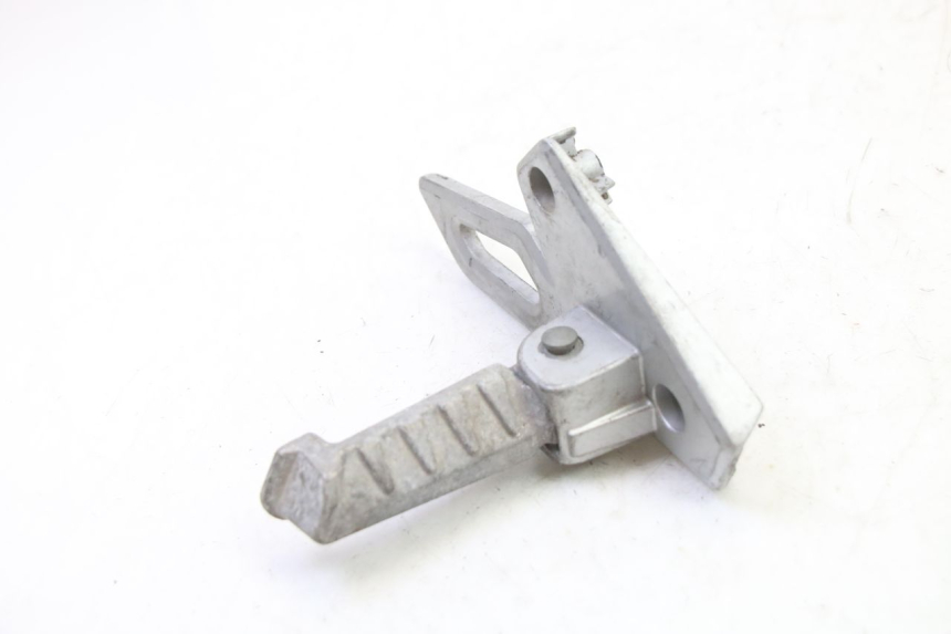 photo de SUPORTE DO DESCANSO DE PÉ TRASEIRO DIREITO PEUGEOT SPEEDFIGHT 3 AIR 50 (2009 - 2015) - Outro ângulo de visão