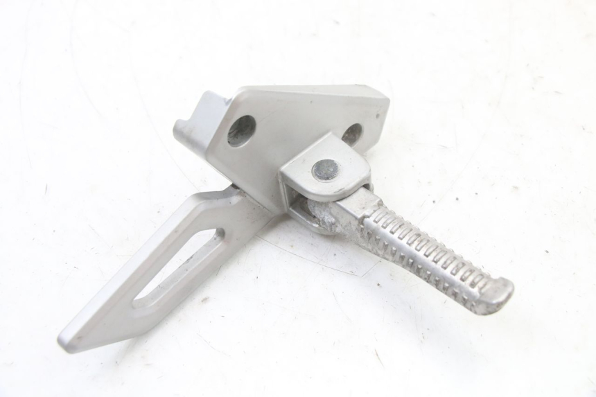 photo de SUPORTE DO DESCANSO DE PÉ TRASEIRO DIREITO PEUGEOT SPEEDFIGHT 3 LC 2T 50 (2009 - 2015) - Vista principal
