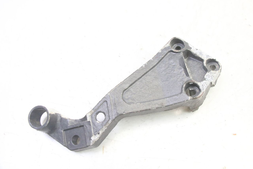 photo de SUPORTE DO DESCANSO DE PÉ TRASEIRO DIREITO TRIUMPH SPRINT 900 (1995 - 1998) - Vista principal