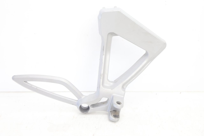 photo de PLACA DO DESCANSO DO PÉ TRASEIRO DIREITO CAN-AM SPYDER RS 1000 (2008 - 2012) - Vista principal