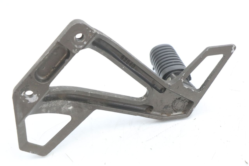 photo de SUPORTE DO DESCANSO DE PÉ TRASEIRO DIREITO CAGIVA SUPER CITY 125 (1992 - 1997) - Outro ângulo de visão