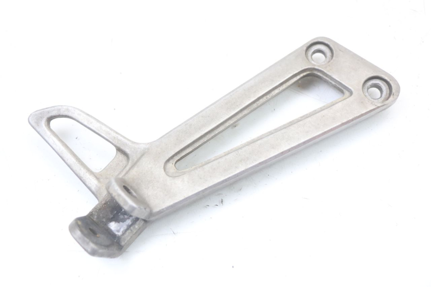 photo de SUPORTE DO DESCANSO DE PÉ TRASEIRO DIREITO YAMAHA TDR DELTABOX 125 (1997 - 2003) - Vista principal