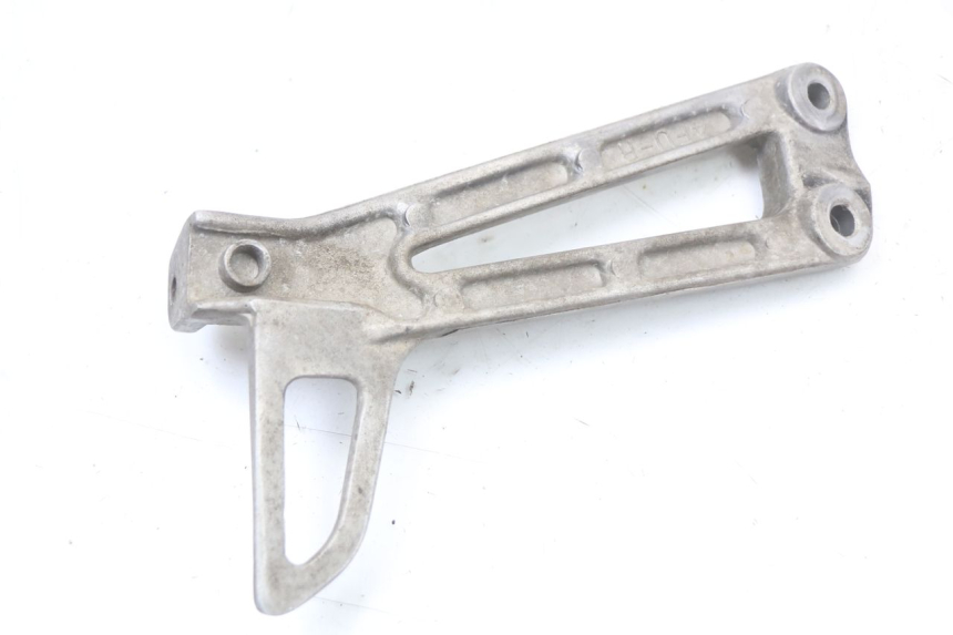 photo de SUPORTE DO DESCANSO DE PÉ TRASEIRO DIREITO YAMAHA TDR DELTABOX 125 (1997 - 2003) - Zoom do estado de desgaste