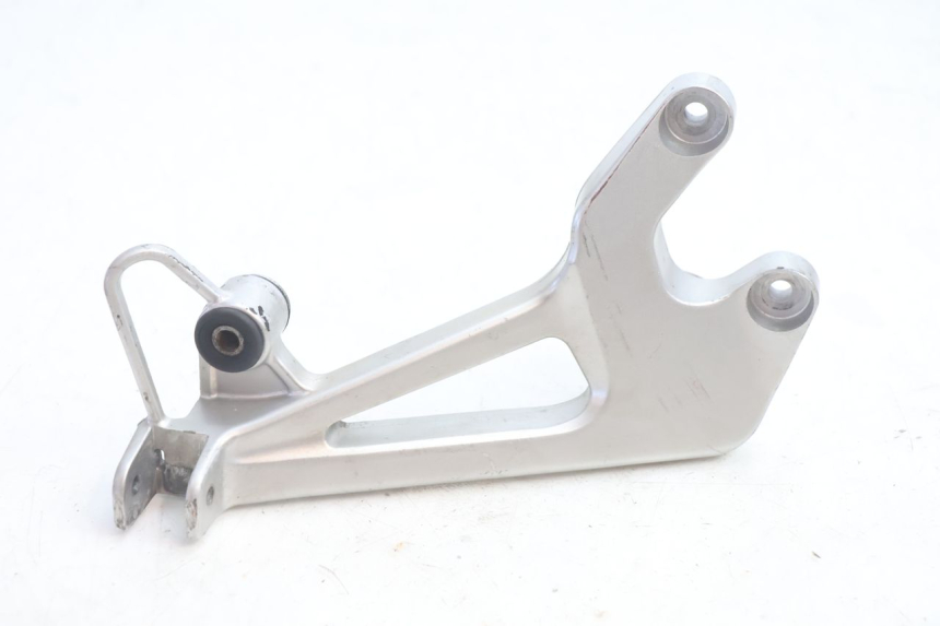 photo de SUPORTE DO DESCANSO DE PÉ TRASEIRO DIREITO HONDA VFR FI RC46 800 (1998 - 2001) - Vista principal