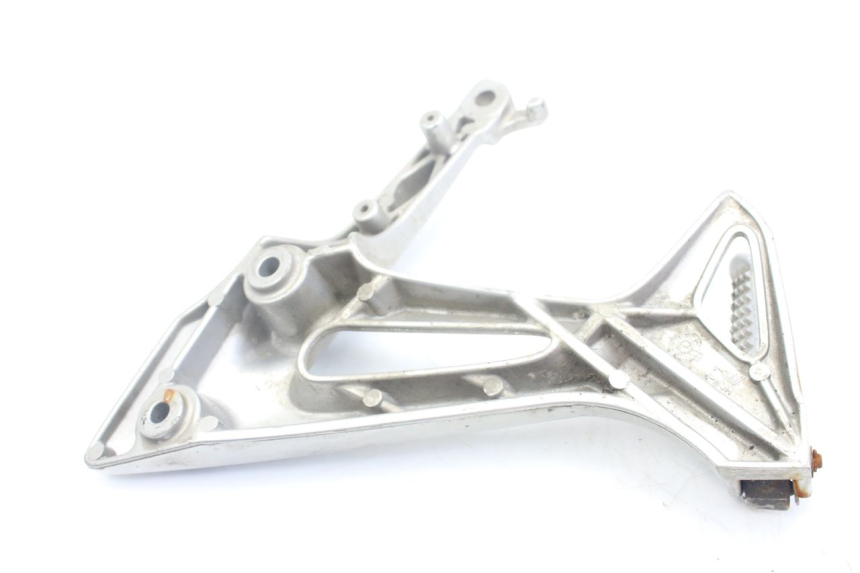 photo de SUPORTE DO DESCANSO DE PÉ TRASEIRO DIREITO HONDA VFR VTEC RC46 800 (2002 - 2013) - Outro ângulo de visão