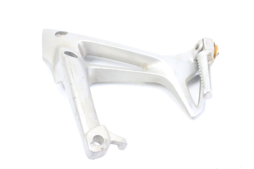 photo de SUPORTE DO DESCANSO DE PÉ TRASEIRO DIREITO HONDA VFR VTEC RC46 800 (2002 - 2013) - Peça verificada