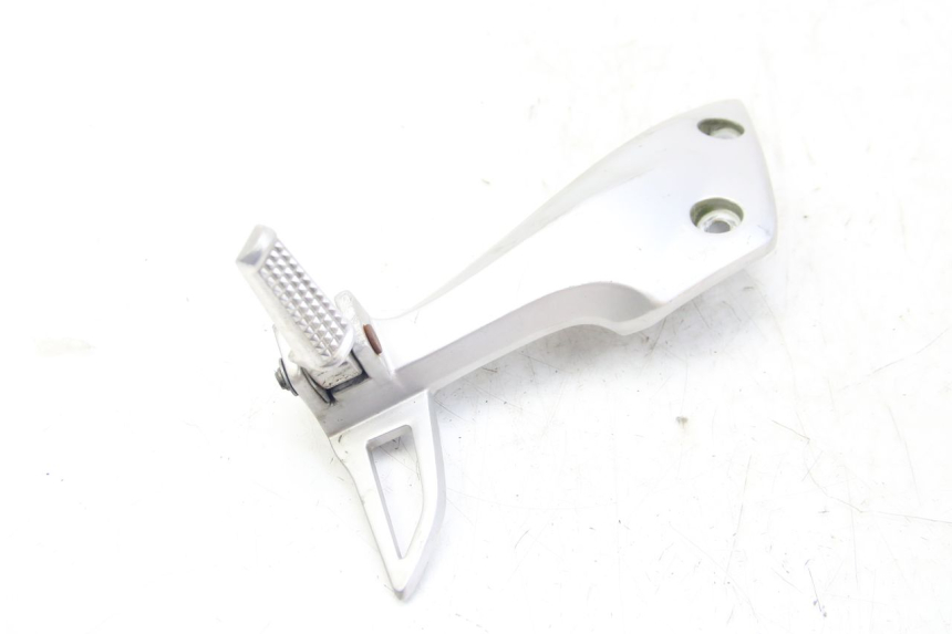 photo de SUPORTE DO DESCANSO DE PÉ TRASEIRO DIREITO HONDA VISION NSC R 50 (2013 - 2015) - Ampliação técnica
