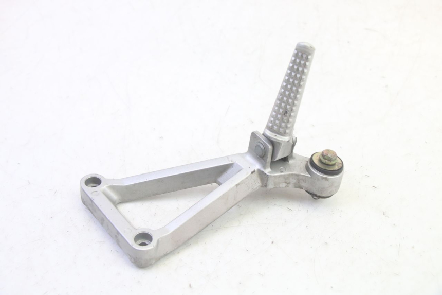 photo de SUPORTE DO DESCANSO DE PÉ TRASEIRO DIREITO DAELIM VJ ROADWIN FI 125 (2008 - 2017) - Zoom do estado de desgaste