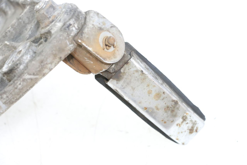 photo de SUPORTE DO DESCANSO DE PÉ TRASEIRO DIREITO YAMAHA XJ F 900 (1983 - 1994) - Detalhe da peça
