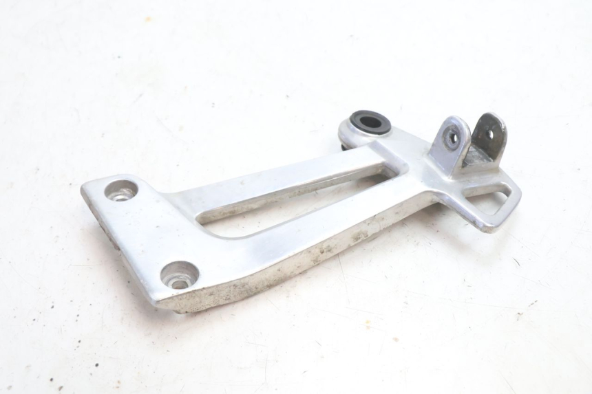 photo de PLACA DO DESCANSO DO PÉ TRASEIRO DIREITO YAMAHA XJR 1300 (1998 - 2002) - Detalhe da peça