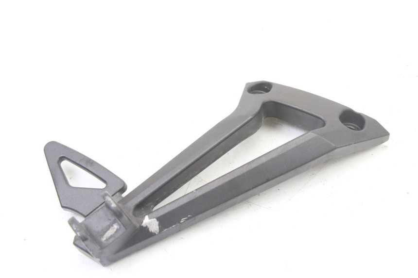 photo de SUPORTE DO DESCANSO DE PÉ TRASEIRO DIREITO YAMAHA FZ6 FAZER S2 600 (2007 - 2011) - Vista principal