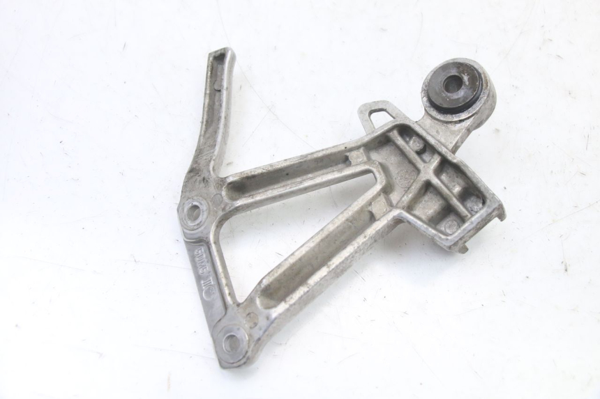 photo de SUPORTE DO DESCANSO DE PÉ TRASEIRO DIREITO YAMAHA FZS FAZER 600 (2001 - 2003) - Ampliação técnica
