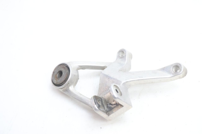 photo de PLACA DO DESCANSO DO PÉ TRASEIRO DIREITO YAMAHA YZF R GENESIS 750 (1993 - 1998) - Vista principal