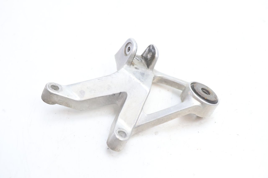 photo de PLACA DO DESCANSO DO PÉ TRASEIRO DIREITO YAMAHA YZF R GENESIS 750 (1993 - 1998) - Zoom do estado de desgaste
