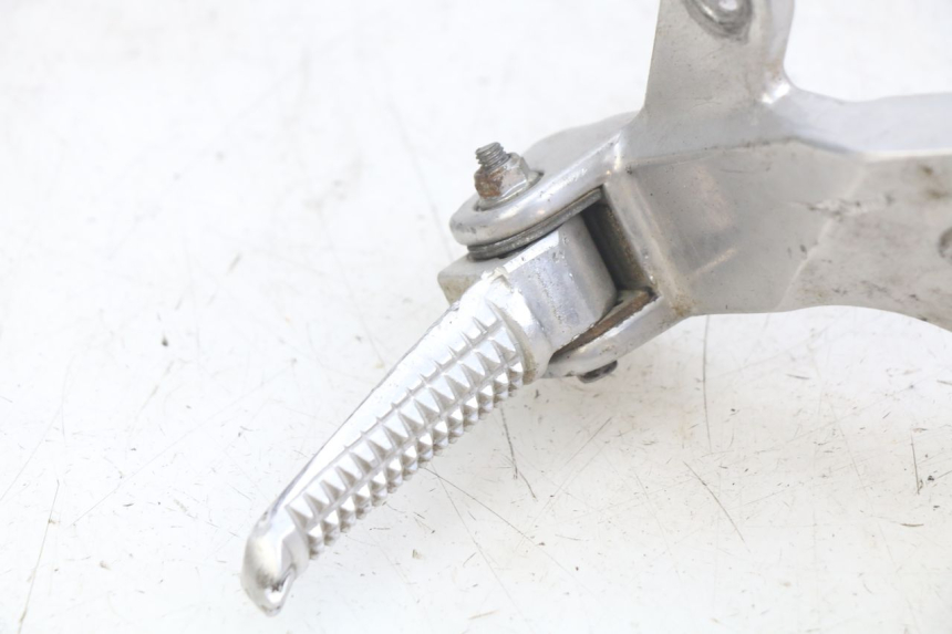 photo de SUPORTE DO DESCANSO DE PÉ TRASEIRO DIREITO YAMAHA YZF R THUNDERCAT 600 (1996 - 2003) - Pontos de fixação