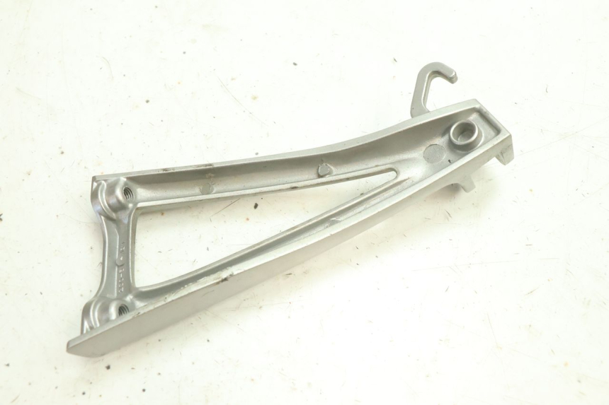 photo de PLACA DO DESCANSO DO PÉ TRASEIRO DIREITO YAMAHA YZF R6 600 (2008 - 2009) - Outro ângulo de visão
