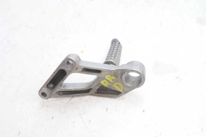 photo de SUPORTE DO DESCANSO DE PÉ TRASEIRO DIREITO KAWASAKI ZZR 600 (1995 - 2004) - Zoom do estado de desgaste