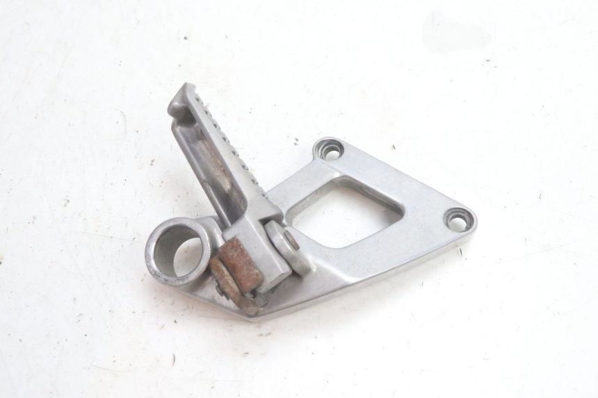 photo de SUPORTE DO DESCANSO DE PÉ TRASEIRO DIREITO KAWASAKI ZZR 600 (1995 - 2004) - Outro ângulo de visão