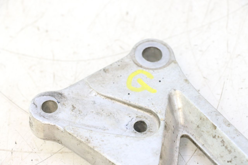 photo de PLACA DO DESCANSO DE PÉ TRASEIRO ESQUERDO HONDA CB TWO FIFTY 250 (1991 - 2002) - Detalhe da peça
