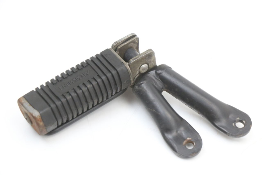 photo de SUPORTE DO DESCANSO DE PÉ TRASEIRO ESQUERDO SHERCO CITY CORP 125 (2003 - 2007) - Detalhe da peça