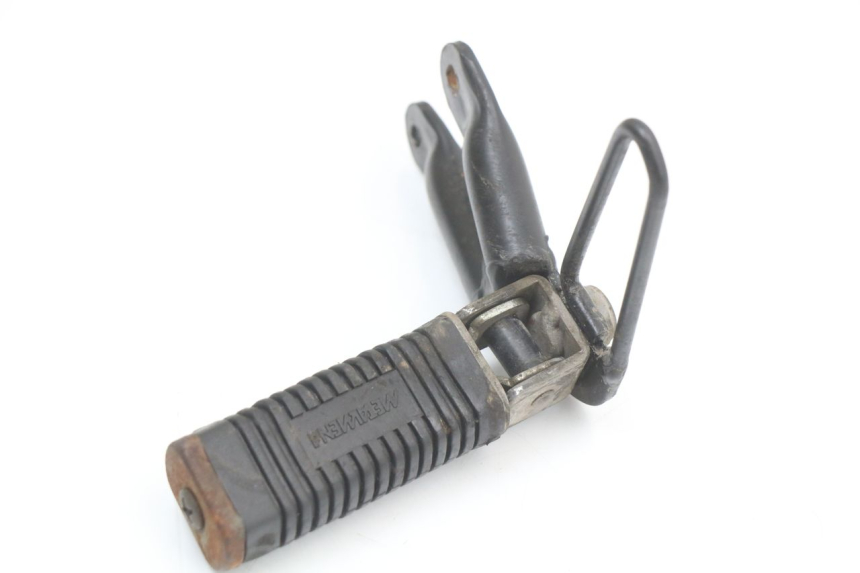 photo de SUPORTE DO DESCANSO DE PÉ TRASEIRO ESQUERDO SHERCO CITY CORP 125 (2003 - 2007) - Ampliação técnica