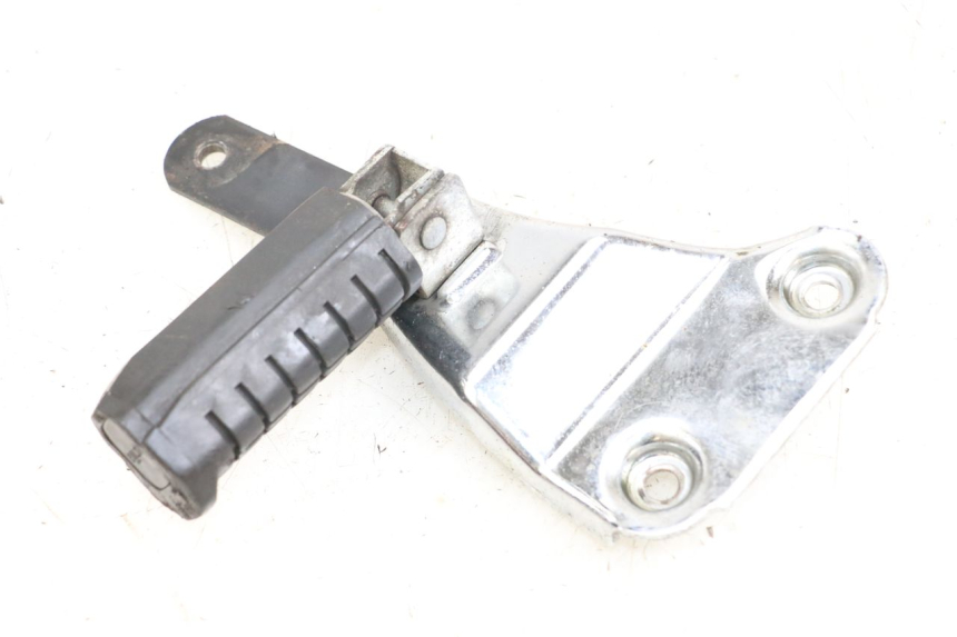 photo de SUPORTE DO DESCANSO DE PÉ TRASEIRO ESQUERDO APRILIA CLASSIC 125 (1995 - 2001) - Ampliação técnica