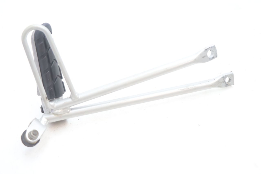 photo de PLACA DO DESCANSO DO PÉ TRASEIRO ESQUERDO HM HONDA CRM DERAPAGE RR 50 (2006 - 2017) - Pontos de fixação