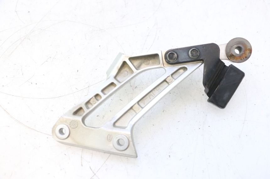 photo de PLACA DO DESCANSO DE PÉ TRASEIRO ESQUERDO YAMAHA FJR 1300 (2001 - 2005) - Detalhe da peça