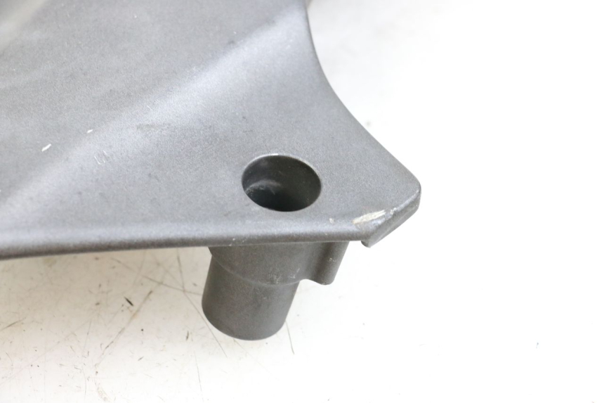 photo de SUPORTE DO DESCANSO DE PÉ TRASEIRO ESQUERDO HONDA FJS SILVER WING SILVERWING 400 (2005 - 2008) - Detalhe da peça