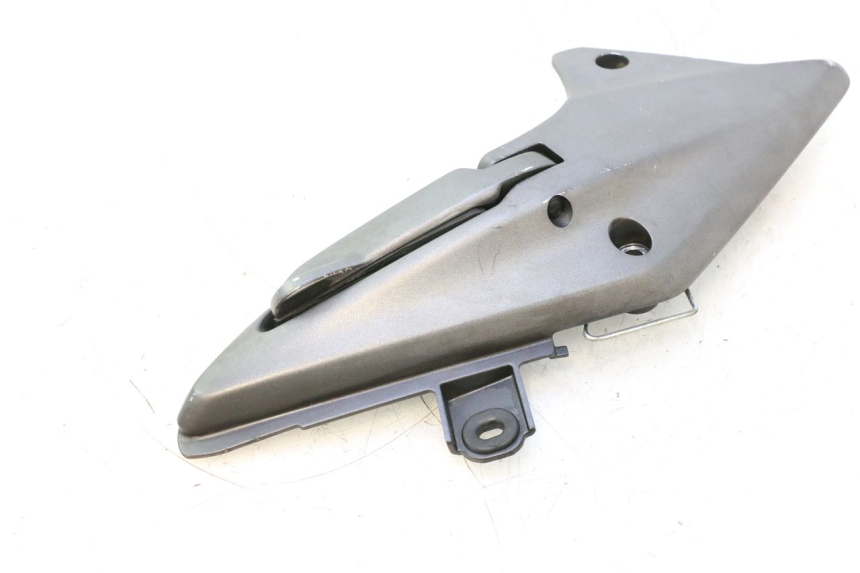 photo de SUPORTE DO DESCANSO DE PÉ TRASEIRO ESQUERDO HONDA FJS SILVER WING SILVERWING 400 (2005 - 2008) - Pontos de fixação