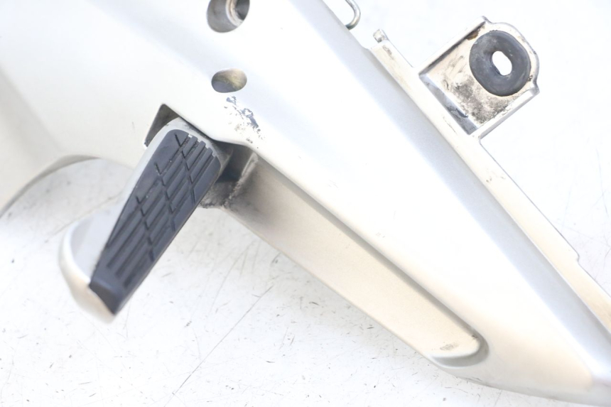 photo de SUPORTE DO DESCANSO DE PÉ TRASEIRO ESQUERDO HONDA FJS SILVERWING SILVER WING 600 (2001 - 2010) - Pontos de fixação