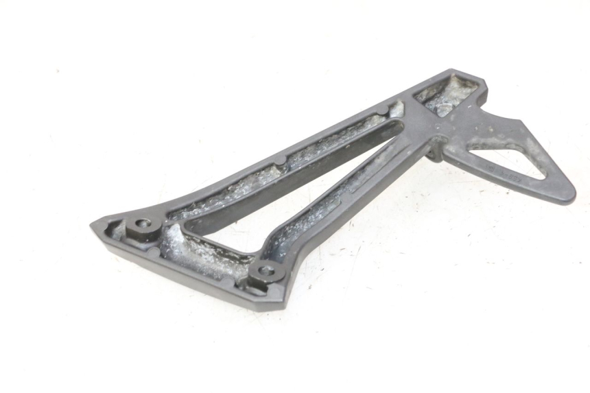 photo de SUPORTE DO DESCANSO DE PÉ TRASEIRO ESQUERDO YAMAHA FZ6 FAZER S2 600 (2007 - 2011) - Detalhe da peça