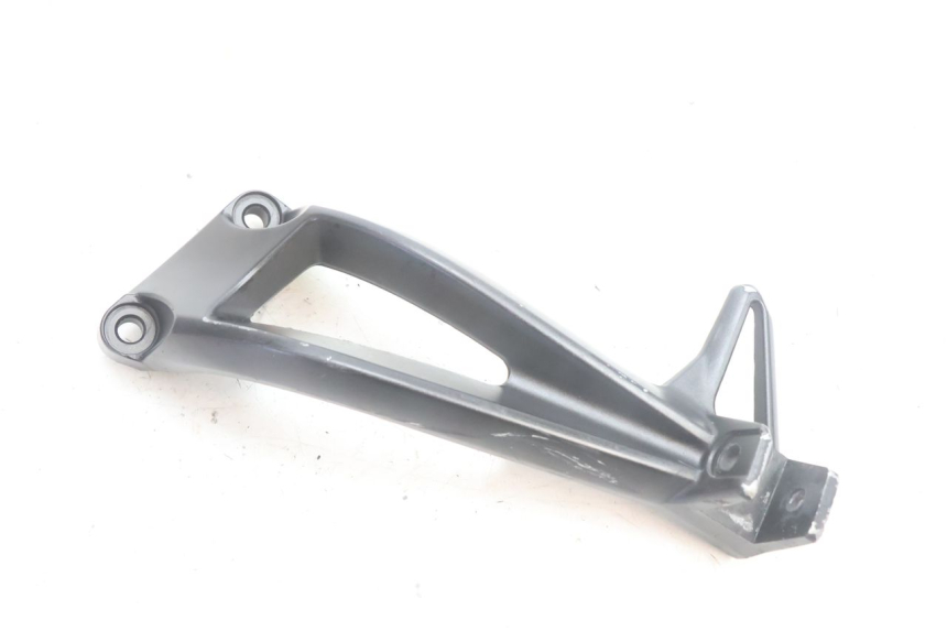 photo de SUPORTE DO DESCANSO DE PÉ TRASEIRO ESQUERDO YAMAHA FZ8 800 (2010 - 2016) - Vista principal